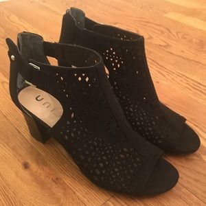 Black Heeled Sandals